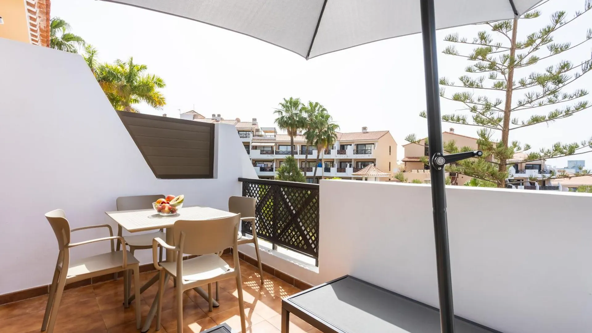 Home2Book Design Apt Pool & Terrace Golf Del Sur 산미겔데아보나 0*,  스페인